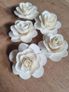 Wooden rose 4 cm bleach loose